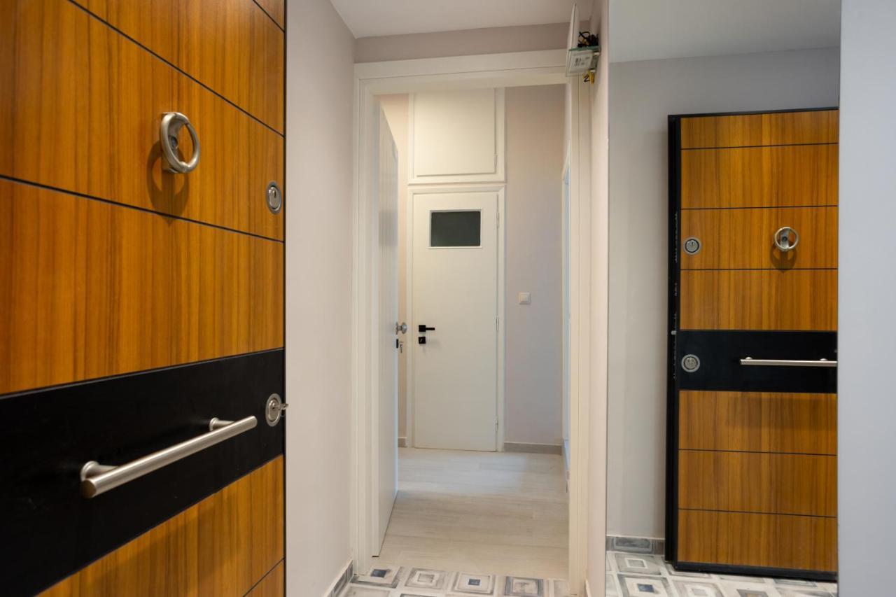 Scirocco Apartment In Corfu Center Экстерьер фото